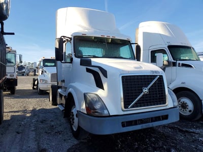2016 Volvo VNL