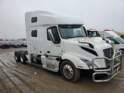 2022 Volvo Trucks VNL