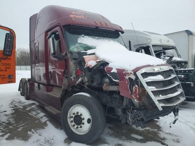 2019 Freightliner Cascadia 123