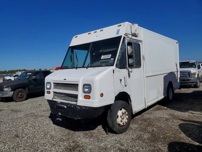 1999 Freightliner MT45 Chassis