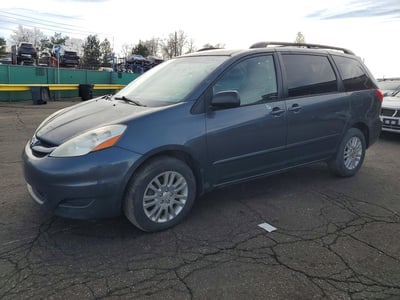 2010 Toyota Sienna