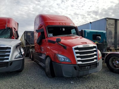 2020 Freightliner Cascadia 126