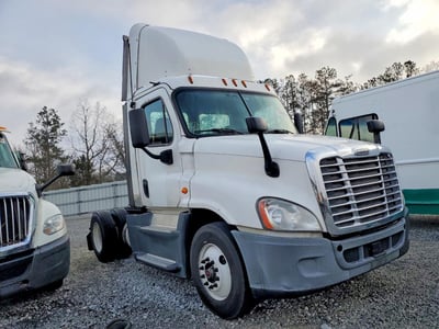 2016 Freightliner Cascadia 125