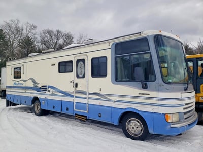 1999 Ford F-53 Motorhome Chassis