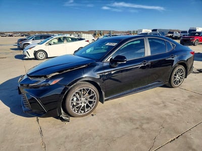 2025 Toyota Camry Hybrid