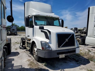 2017 Volvo VNL