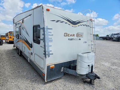 2004 Fleetwood Enterprises Other