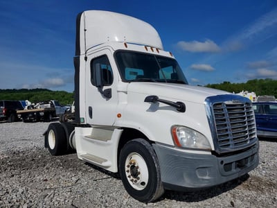 2014 Freightliner Cascadia 125