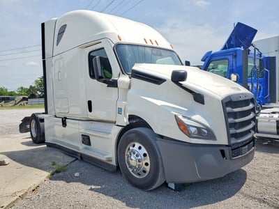 2020 Freightliner Cascadia 126
