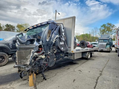 2017 Freightliner Business Class M2