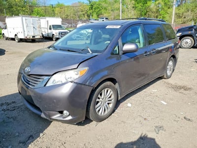 2012 Toyota Sienna