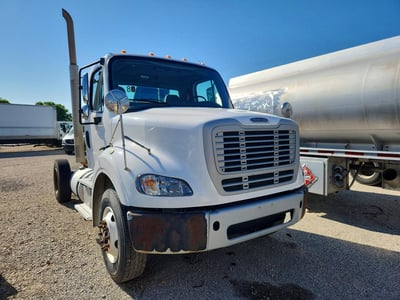 2015 Freightliner M2 112