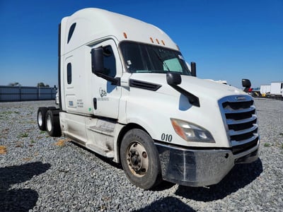 2019 Freightliner Cascadia 123