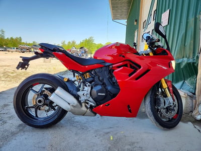 2022 Ducati Supersport 800