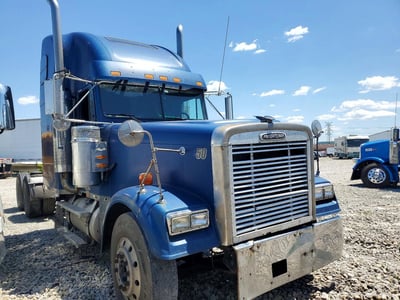 2000 Freightliner FLD120