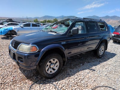 2002 Mitsubishi Montero