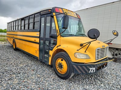 2009 Freightliner B2