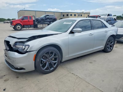 2023 Chrysler 300s