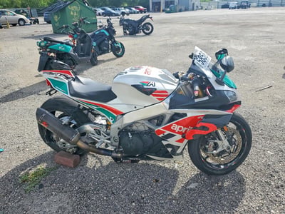 2020 Aprilia RSV4 RR