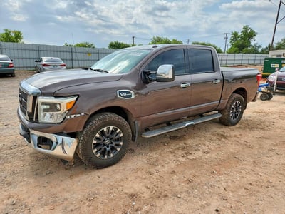 2017 Nissan Titan