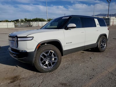 2024 Rivian R1S