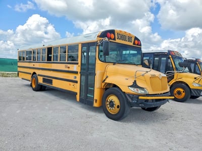 2014 IC Bus PB105