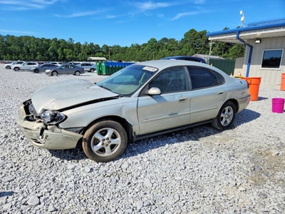 2004 Ford Taurus