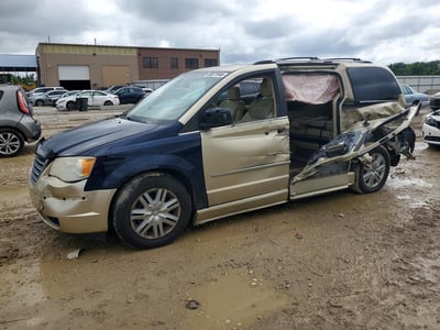 2010 Chrysler Town & Country
