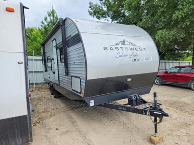 2024 Forest River Silver Lake Towable