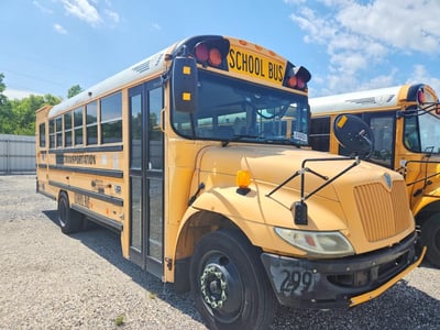 2010 IC Bus PB105