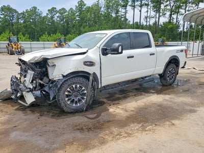 2023 Nissan Titan