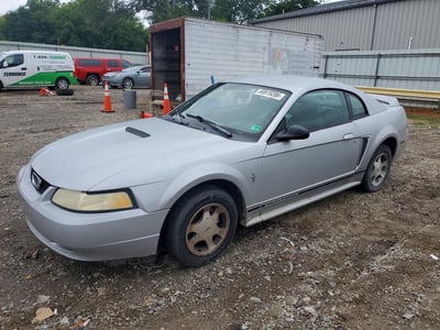 2000 Ford Mustang