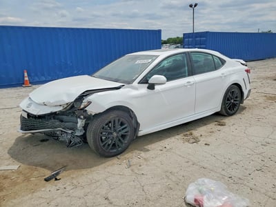 2025 Toyota Camry Hybrid
