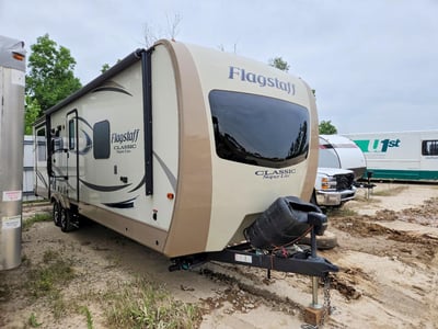 2018 Flagstaff Lite Weight
