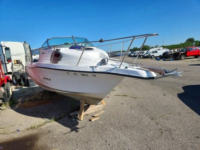 2003 SeaSwirl Boat