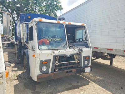 2009 Mack Leu613