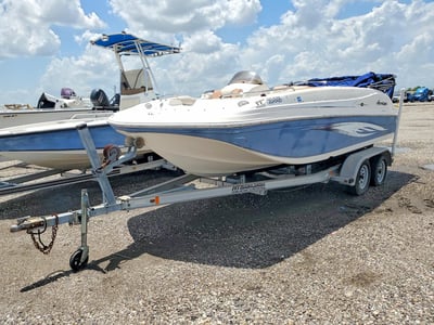 2009 Hurricane Boat