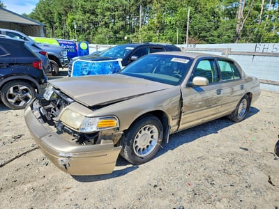 2000 Ford Crown Victoria