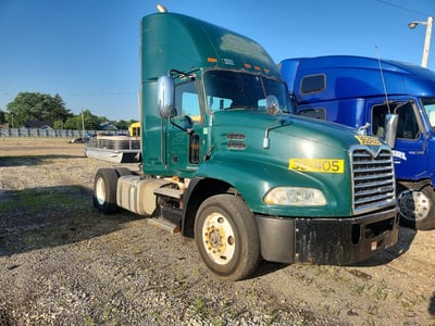 2017 Mack Cxu612