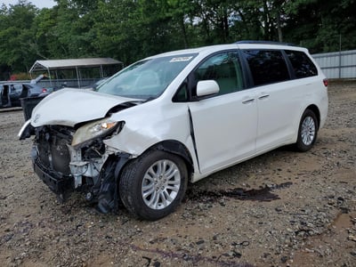 2016 Toyota Sienna