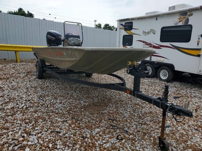 2024 Tracker Pro Grizzly Fishing Boat
