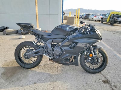 2025 Yamaha YZF-R7