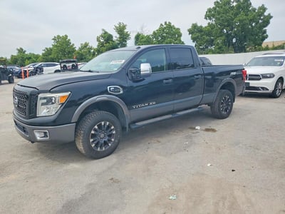 2016 Nissan Titan