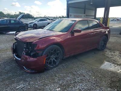 2019 Chrysler 300s