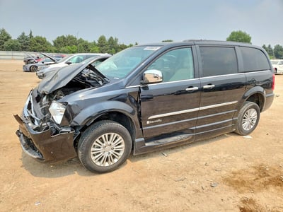 2015 Chrysler Town & Country