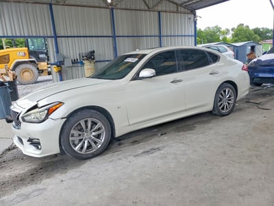 2017 Infiniti Q70