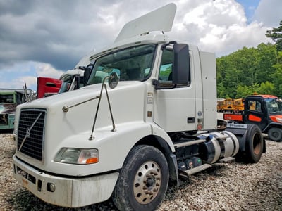 2014 Volvo VNM