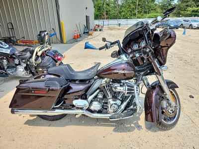 2011 Harley-Davidson FLHX