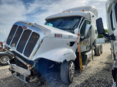 2001 Peterbilt 387