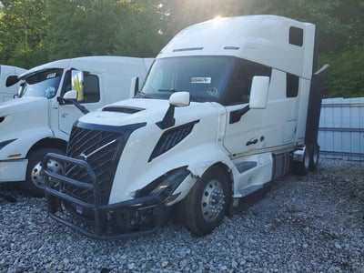 2025 Volvo New Vnl